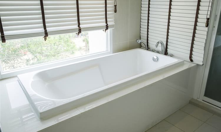 4 Jenis Bathtub Terbaik Untuk Sahabat Roma