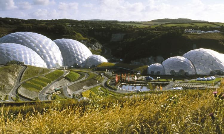 Architextiles & Tekstil Parametrik Responsif di 2025: Inovasi Material Arsitektur Masa Depan