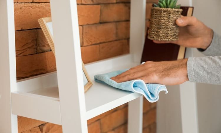 Cara Membersihkan Rak Buku dengan Maksimal