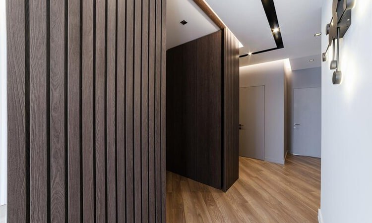 Ciptakan Privasi Keluarga dengan Memanfaatkan Dinding Partisi