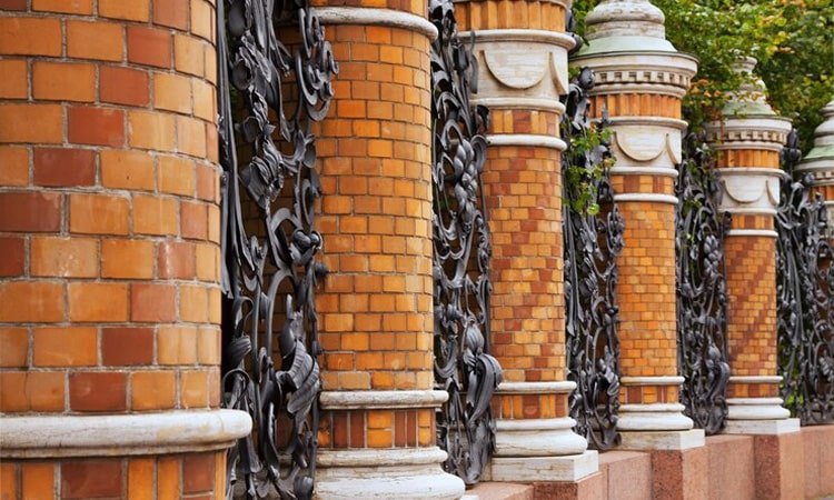 Desain Pagar Rumah Minimalis, Mewah, dan Modern yang Direkomendasikan