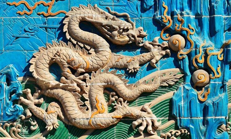 Berkreasi dengan Dinding: Keramik Bermotif Berkesan Elegan