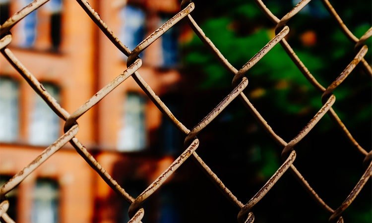 Ikuti Tips Merawat Pagar Besi agar Awet dan Tahan Lama