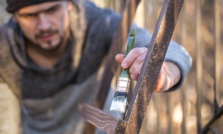 Ikuti Tips Merawat Pagar Besi agar Awet dan Tahan Lama