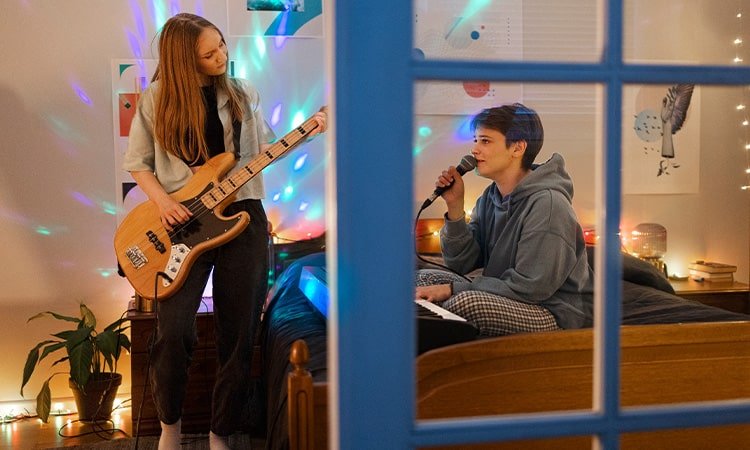 Inspirasi Ruang Hiburan Keluarga Memanfaatkan Ruang Kosong di Rumah