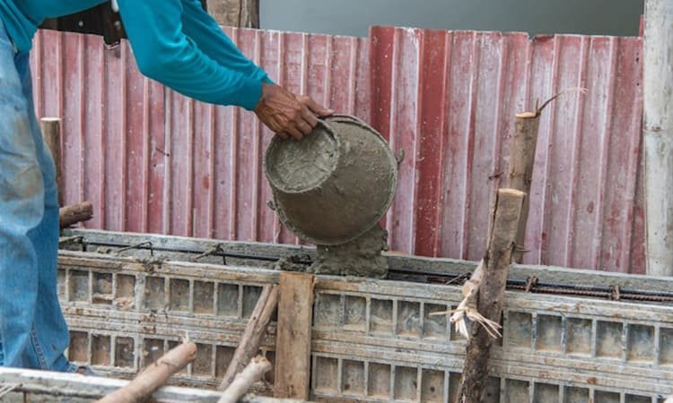 Material Eksterior Rumah Tahan Panas dan Hujan untuk Iklim Indonesia Akhir 2025