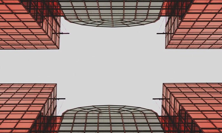 Mengungkap Alasan Mengapa Gedung Sering Berbentuk Kubus