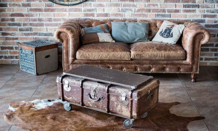 Recovered Vintage Aesthetic (Retro Furniture): Tren Interior 2025 dengan Karakter Kuat