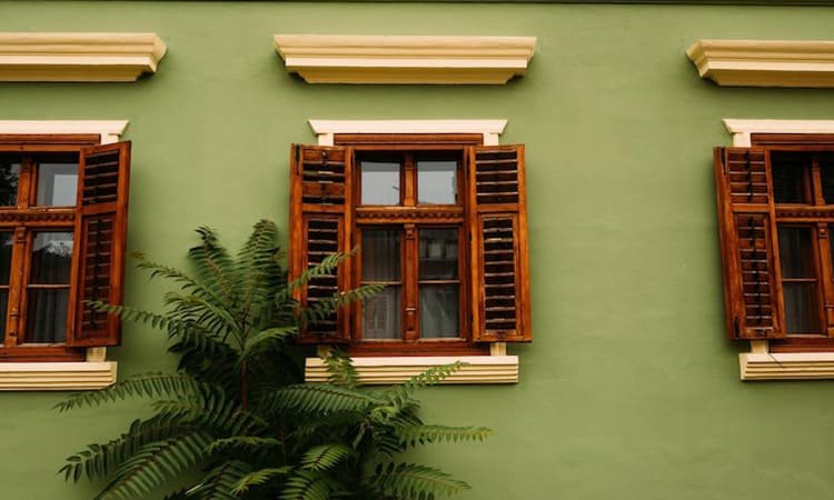 Revival Eksterior Berwarna di 2025: Tren Baru yang Menghidupkan Tampilan Rumah