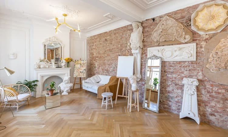 Rococo Revival di Interior 2025: Sentuhan Nostalgia dan Drama di Rumah Modern