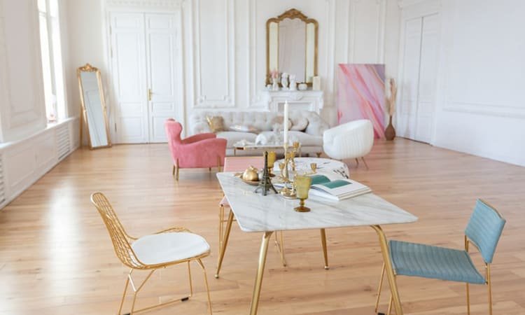 Rococo Revival di Interior 2025: Sentuhan Nostalgia dan Drama di Rumah Modern