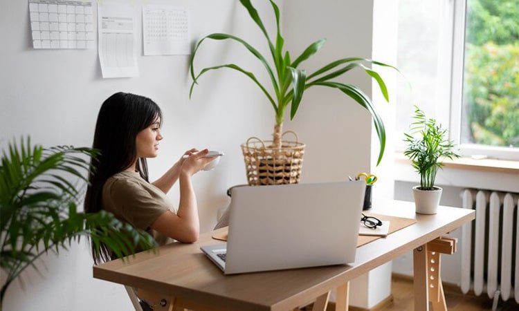 Tips Menata Ruang Kerja di Rumah untuk Pekerja Remote!